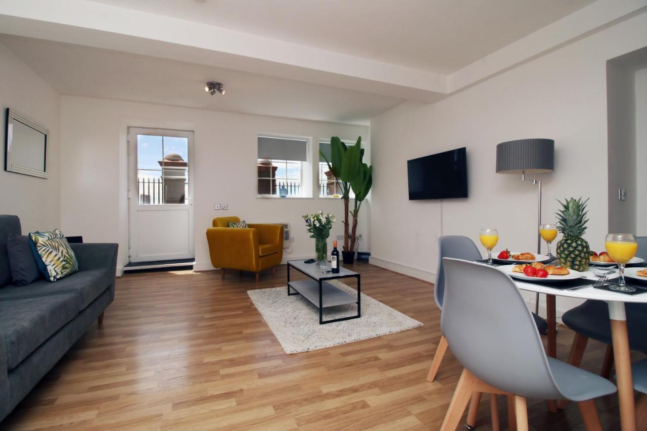 St Thomas Loft Views By Ssw - 2Br, Parking, Sleeps 4, Easy Access To City Centre, Marina, Beach And M4 Swansea Exterior foto