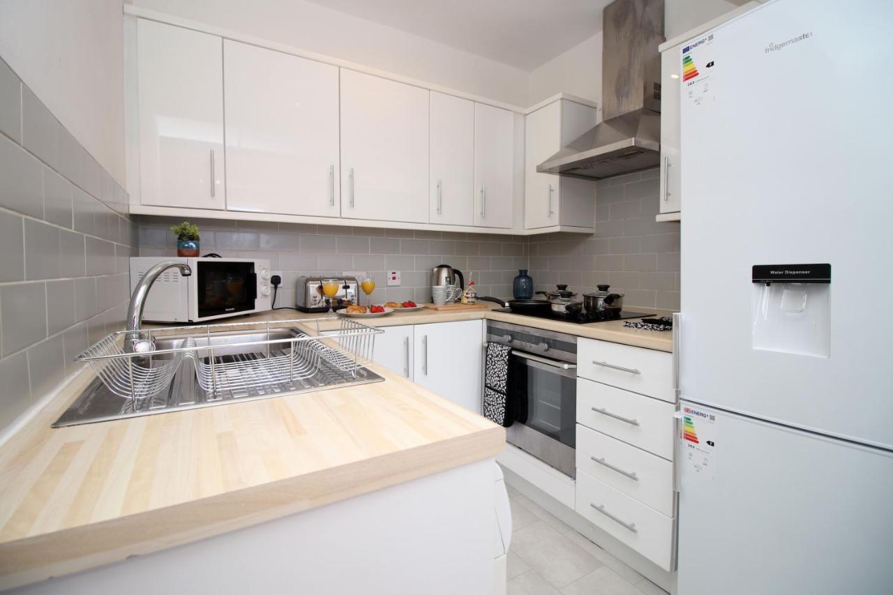 St Thomas Loft Views By Ssw - 2Br, Parking, Sleeps 4, Easy Access To City Centre, Marina, Beach And M4 Swansea Exterior foto